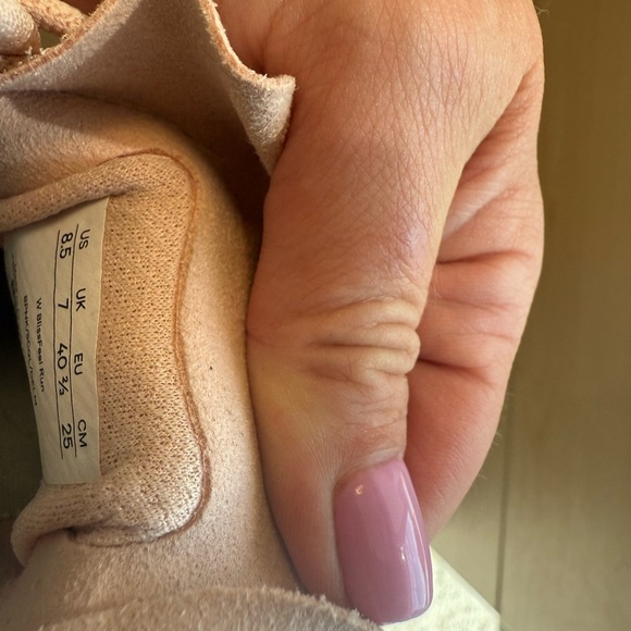 Lululemon Athletica 8.5 EUC “Blissfeel” pink and Neon Green Athletic Shoes - Picture 14 of 15